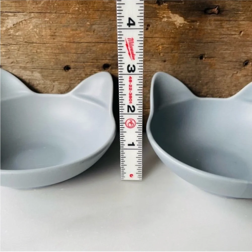 Cat Bowl Feeding Set (2)•Grey•Cat Head-Shaped Satin Stoneware•Dishwasher Safe